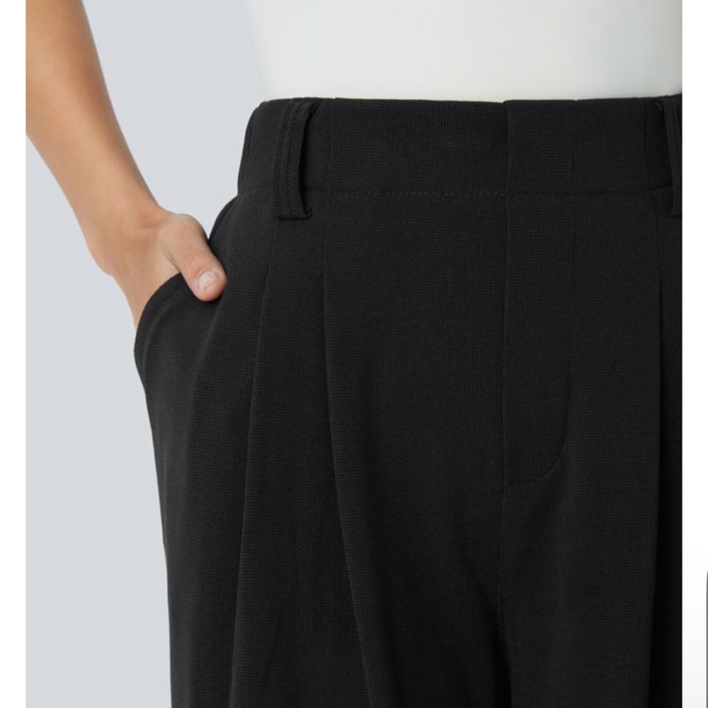 NWT Halara Black Wide-Leg waffle knit work Pants. Flowy baggy size 40 (8/10) - Picture 3 of 8